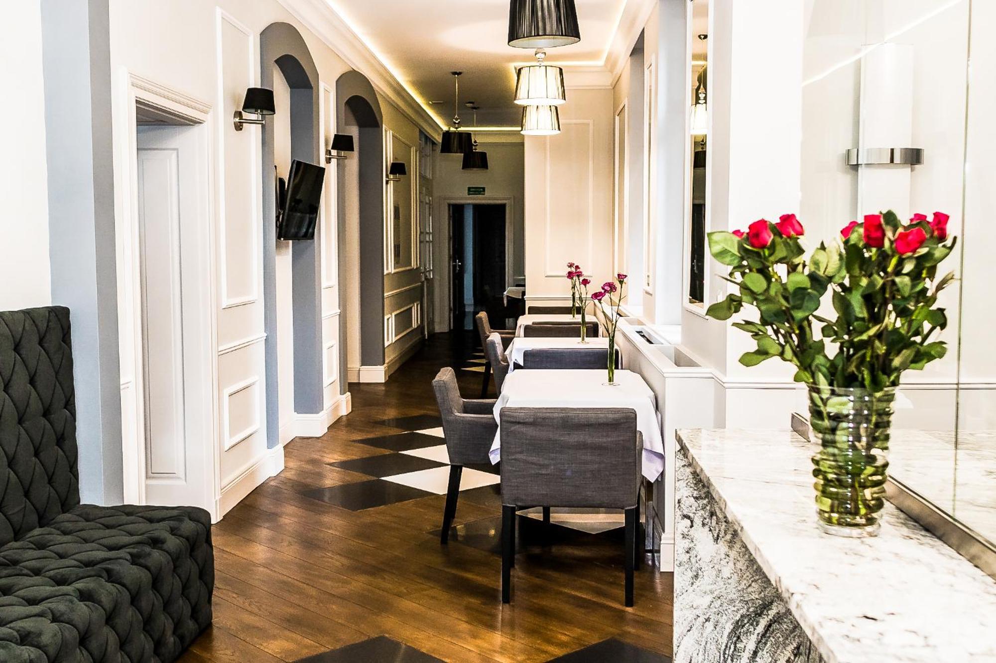 Aparthotel Platinum Apartamenty Inowrocław Buitenkant foto
